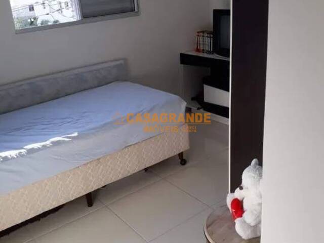 Apartamento para Venda em Jacareí - 4