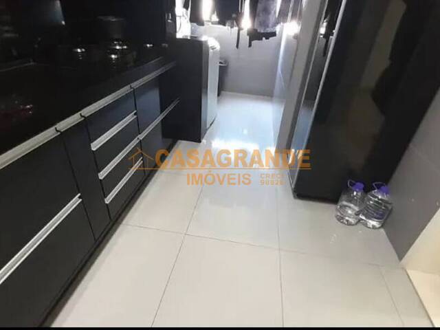 Apartamento para Venda em São José dos Campos - 5