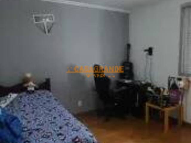 Casa para Venda em São José dos Campos - 5