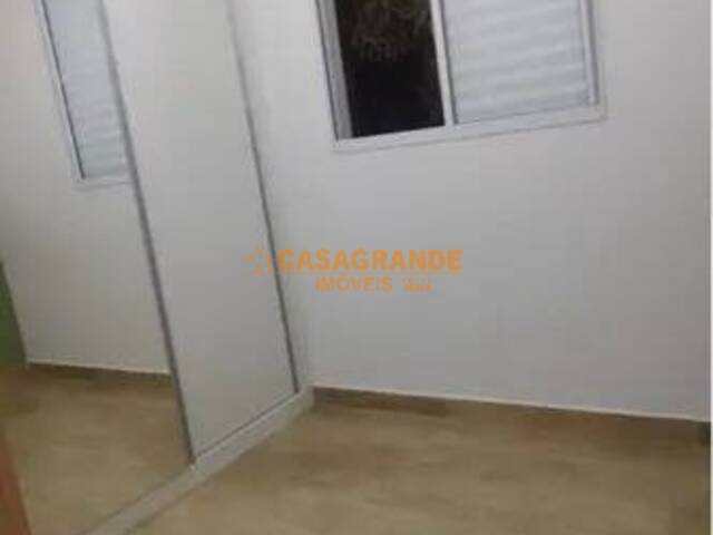#11105 - Apartamento para Venda em São José dos Campos - SP - 2