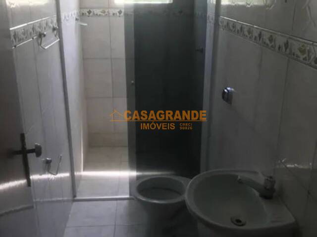 Casa para Venda em São José dos Campos - 2