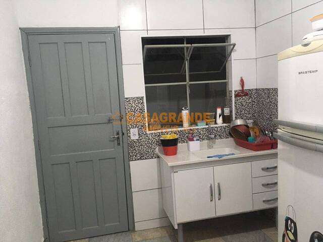 Casa para Venda em São José dos Campos - 2