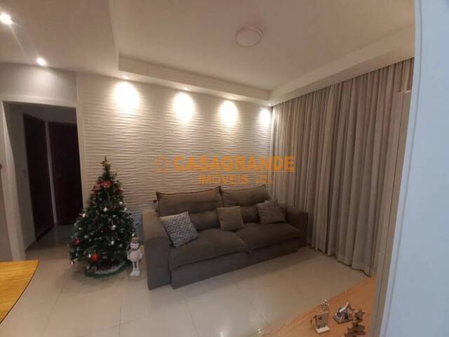 Apartamento para Venda em São José dos Campos - 4
