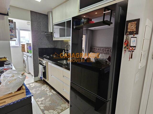 Apartamento para Venda em São José dos Campos - 4