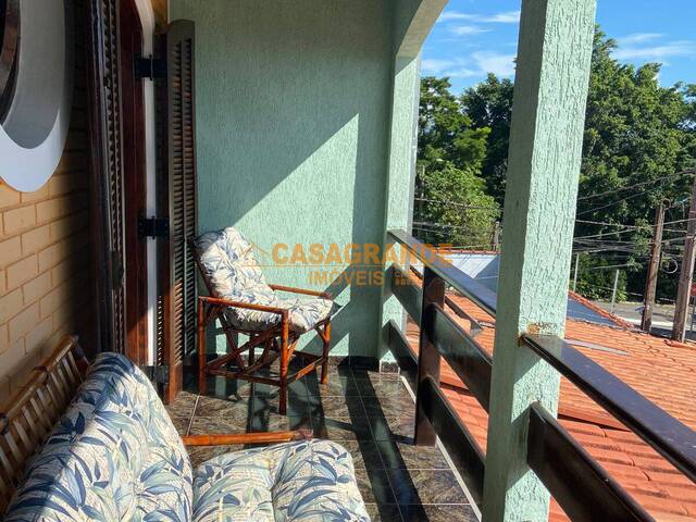 Casa para Venda em São José dos Campos - 4