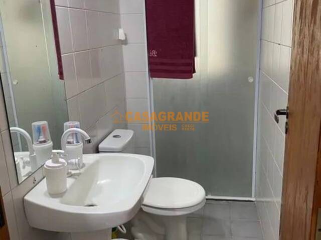 Apartamento para Venda em São José dos Campos - 4