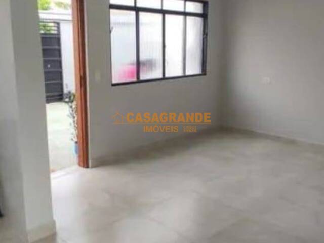 #11167 - Casa para Venda em São José dos Campos - SP - 2