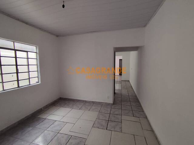 Casa para Venda em São José dos Campos - 5