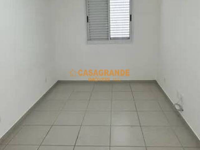 Apartamento para Venda em São José dos Campos - 5