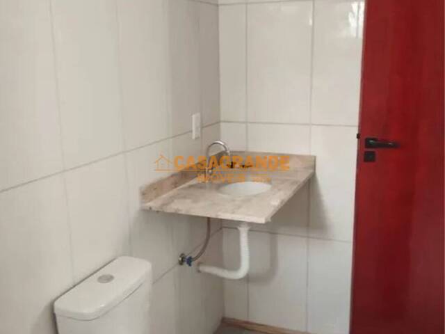 Casa para Venda em São José dos Campos - 5