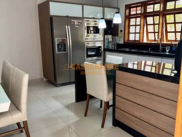 Casa para Venda em São José dos Campos - 5