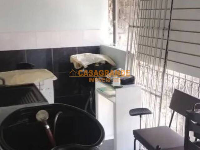 Casa para Venda em São José dos Campos - 5