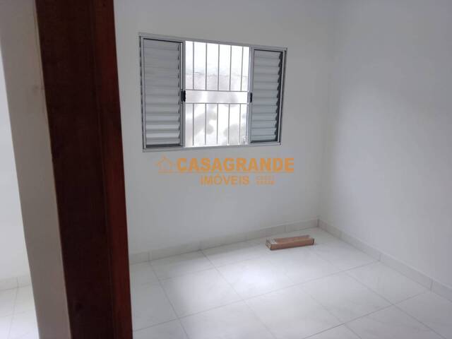 Casa para Venda em São José dos Campos - 5