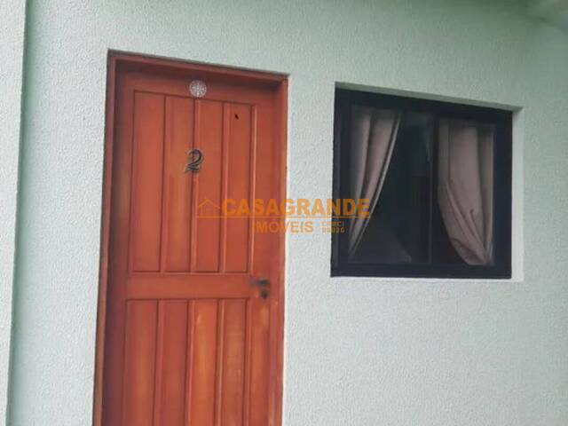 Casa para Venda em São José dos Campos - 5