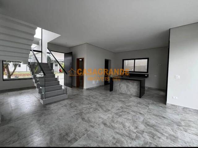 #11315 - Casa para Venda em São José dos Campos - SP - 2