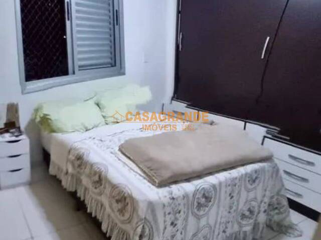 #11321 - Apartamento para Venda em São José dos Campos - SP