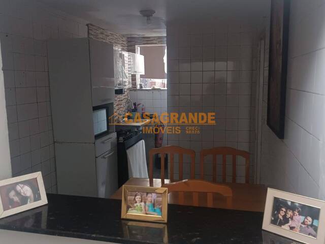 Casa para Venda em São José dos Campos - 5