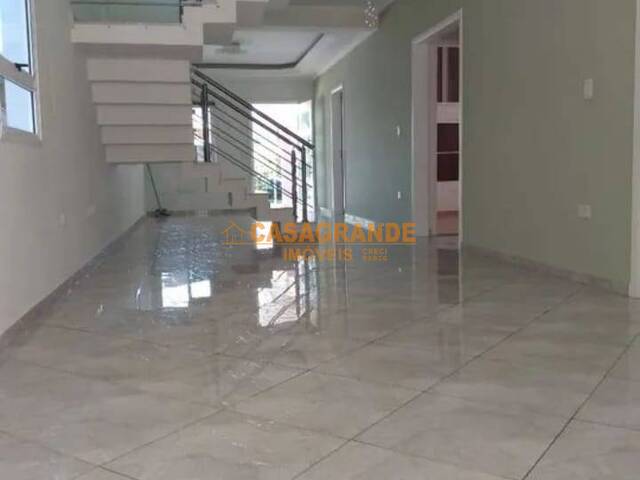 #11355 - Casa para Venda em São José dos Campos - SP - 2