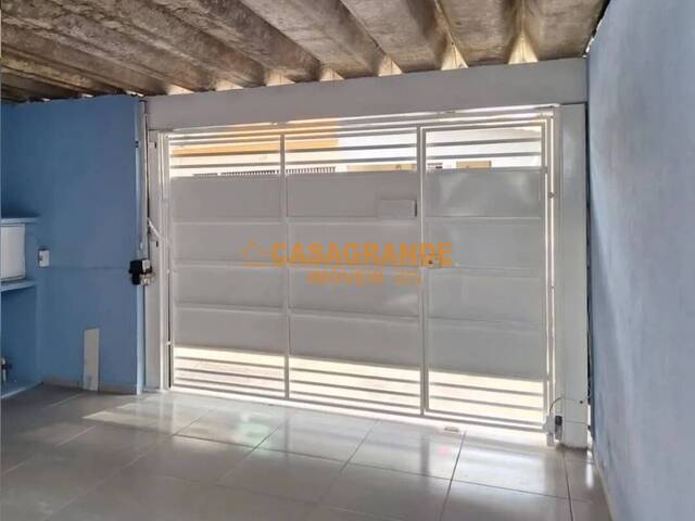 Casa para Venda em São José dos Campos - 5