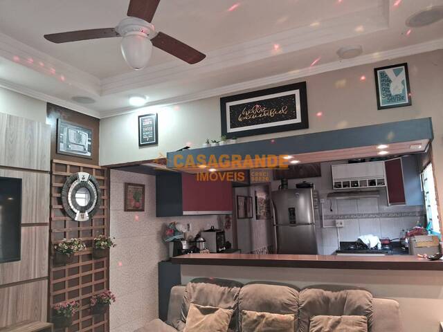 Casa para Venda em São José dos Campos - 5