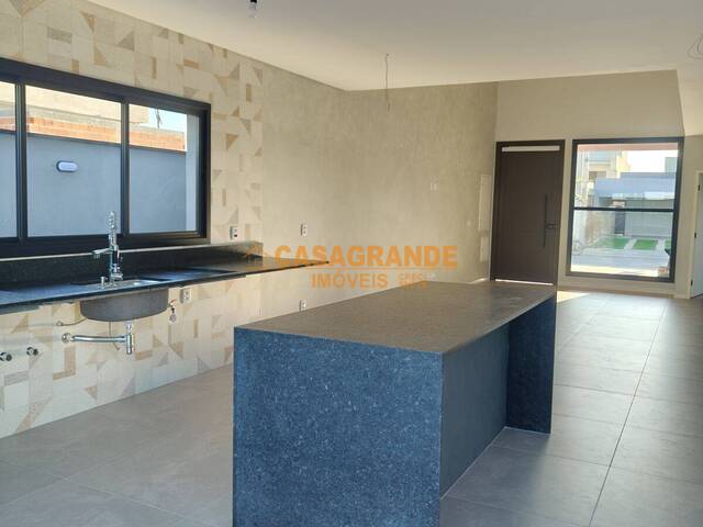 #11346 - Casa para Venda em São José dos Campos - SP