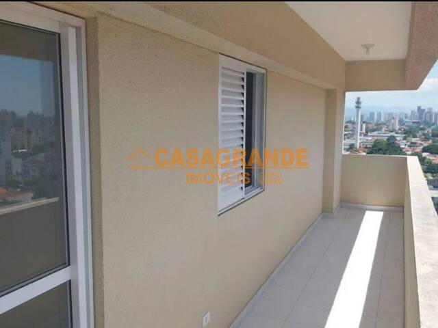 Apartamento para Venda em São José dos Campos - 2