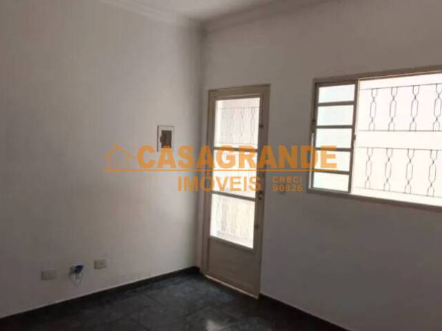 Casa para Venda em São José dos Campos - 4