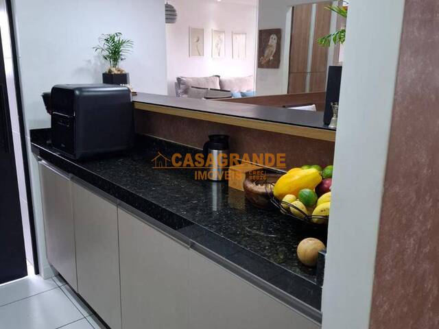 #11429 - Apartamento para Venda em Jacareí - SP - 3