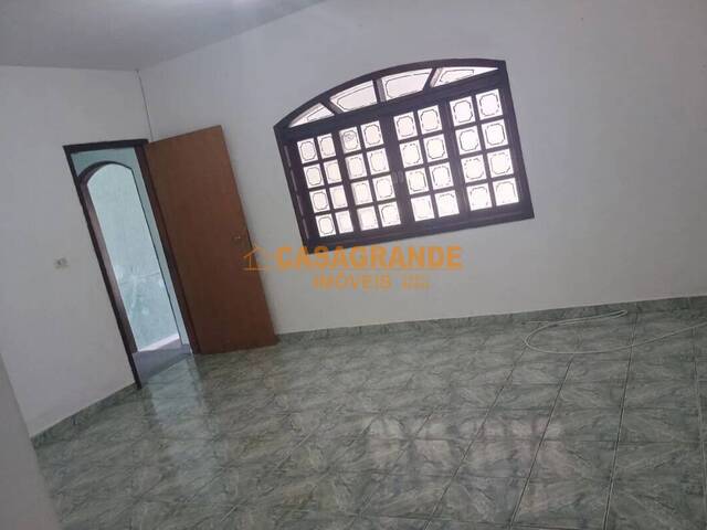 #11435 - Casa para Venda em São José dos Campos - SP - 2