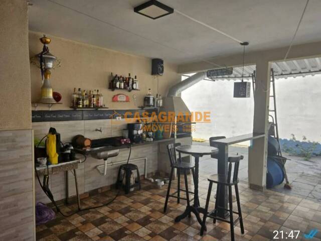 Casa para Venda em São José dos Campos - 5