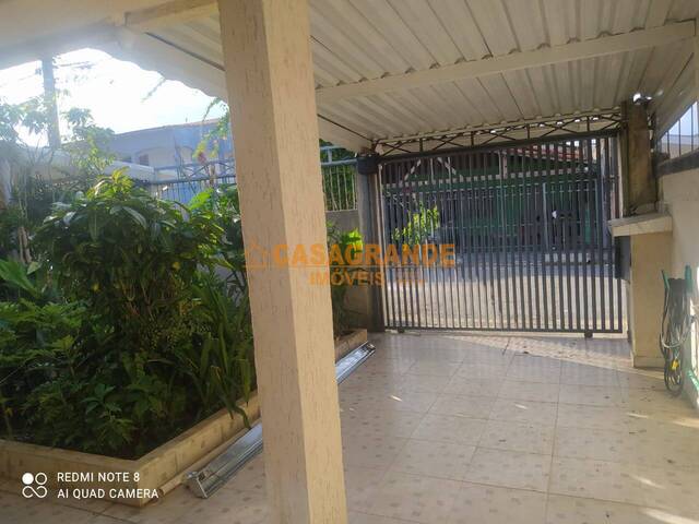 Casa para Venda em São José dos Campos - 5