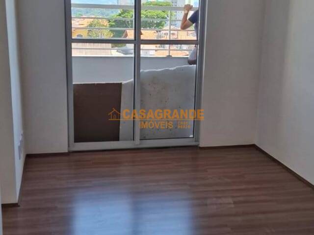 Apartamento para Venda em São José dos Campos - 2