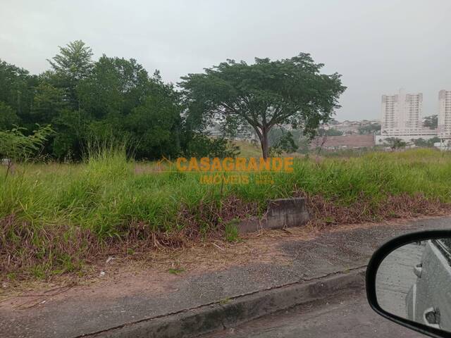 Terreno para Venda em São José dos Campos - 4