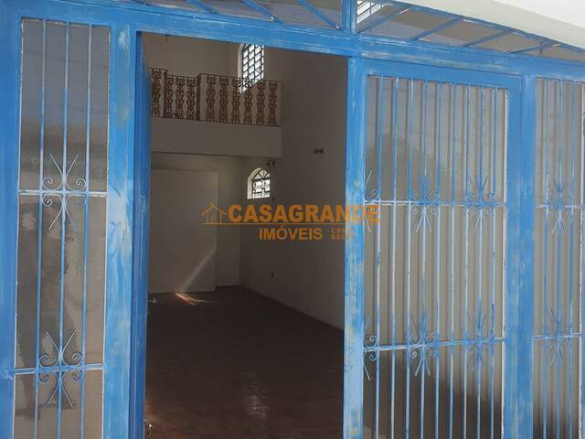 #11545 - Casa para Venda em Jacareí - SP - 3