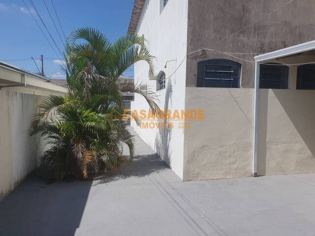#11545 - Casa para Venda em Jacareí - SP - 1