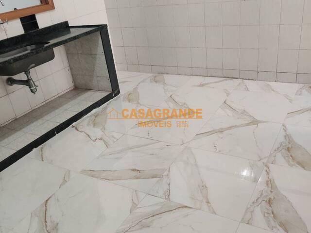 Casa para Venda em São José dos Campos - 5