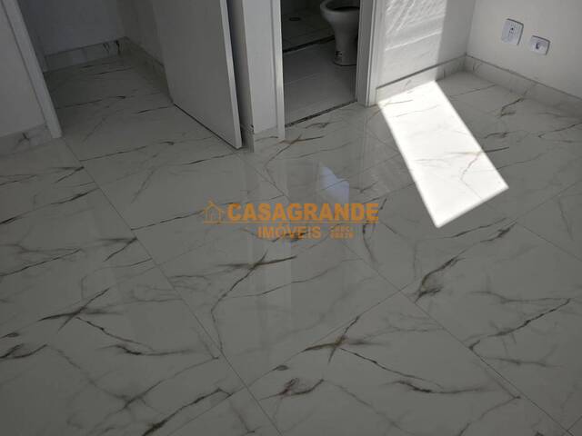 Apartamento para Venda em Jacareí - 4