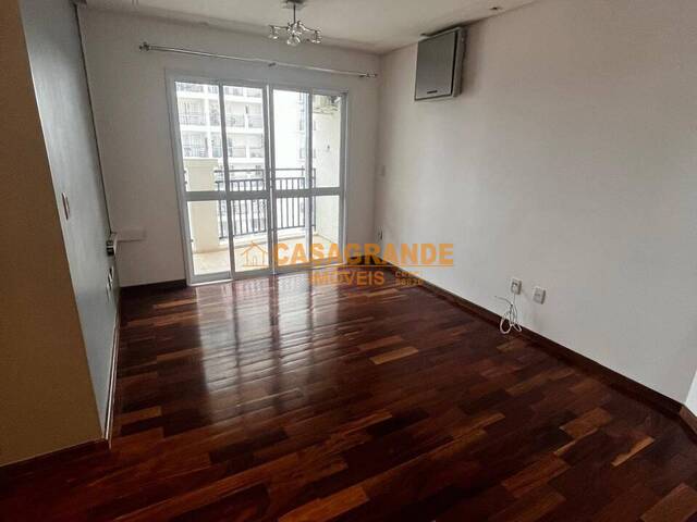 #11589 - Apartamento para Locação em São José dos Campos - SP - 2