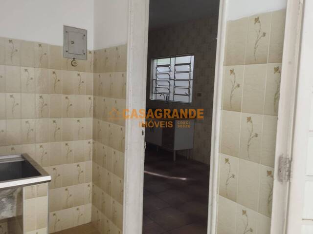 Casa para Venda em São José dos Campos - 4