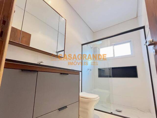 Casa para Locação em São José dos Campos - 5