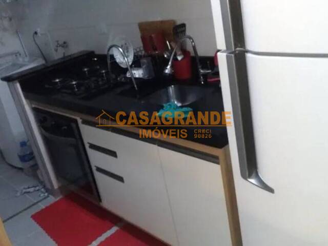 Apartamento para Venda em São José dos Campos - 2