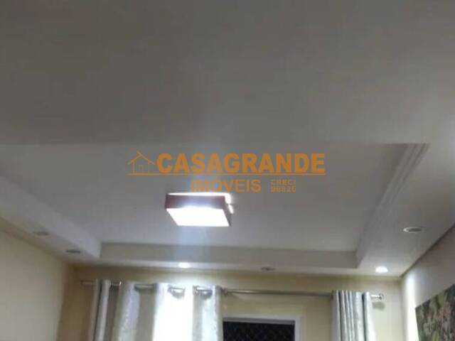 Apartamento para Venda em São José dos Campos - 3