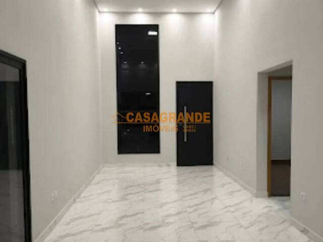 Casa para Venda em São José dos Campos - 5