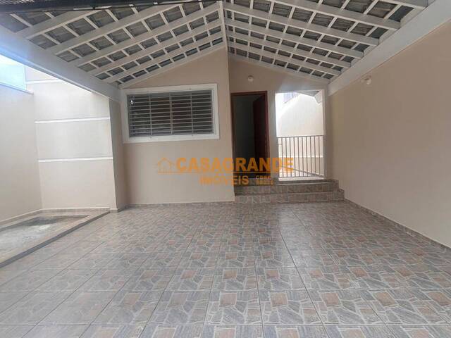 #11624 - Casa para Venda em Jacareí - SP - 1