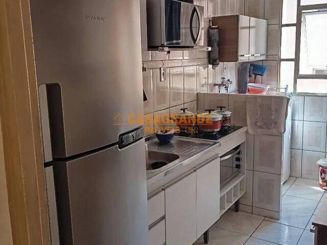 Apartamento para Venda em São José dos Campos - 4