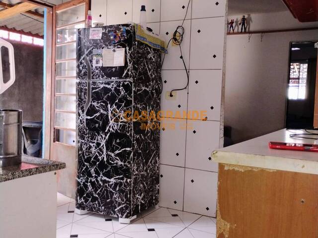 Casa para Venda em São José dos Campos - 5