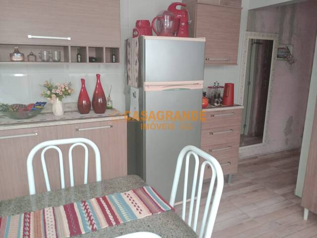Casa para Venda em São José dos Campos - 5