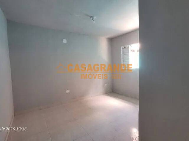 Casa para Locação em São José dos Campos - 4