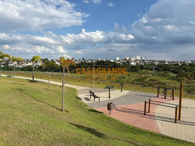 Área para Venda em São José dos Campos - 4
