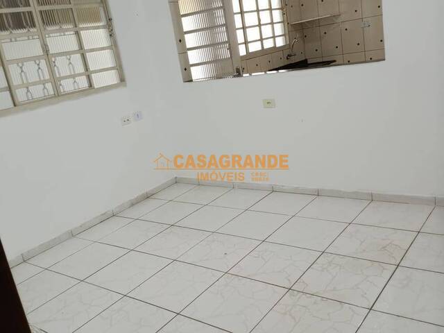 #11693 - Casa para Venda em São José dos Campos - SP - 2